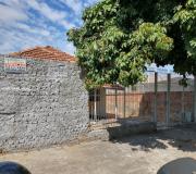 Casa para Venda, em , bairro Vila Furquim, 2 dormitórios, 1 banheiro, 3 vagas